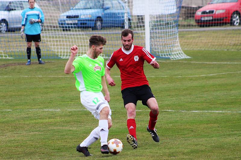 Fotbalisté Hlízova si v prvním domácím utkání jarní části sezony s chutí zastříleli a Tuchoraz porazili 5:0.