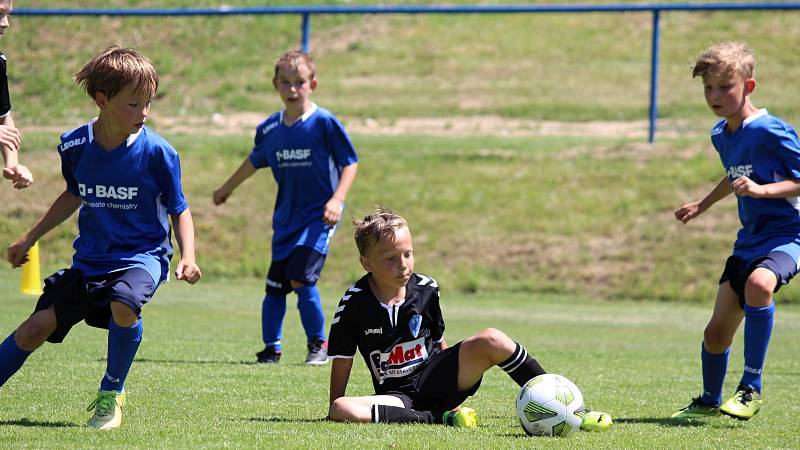 Z finálového turnaje Okresního fotbalového svazu Kutná Hora starších přípravek v Suchdole.