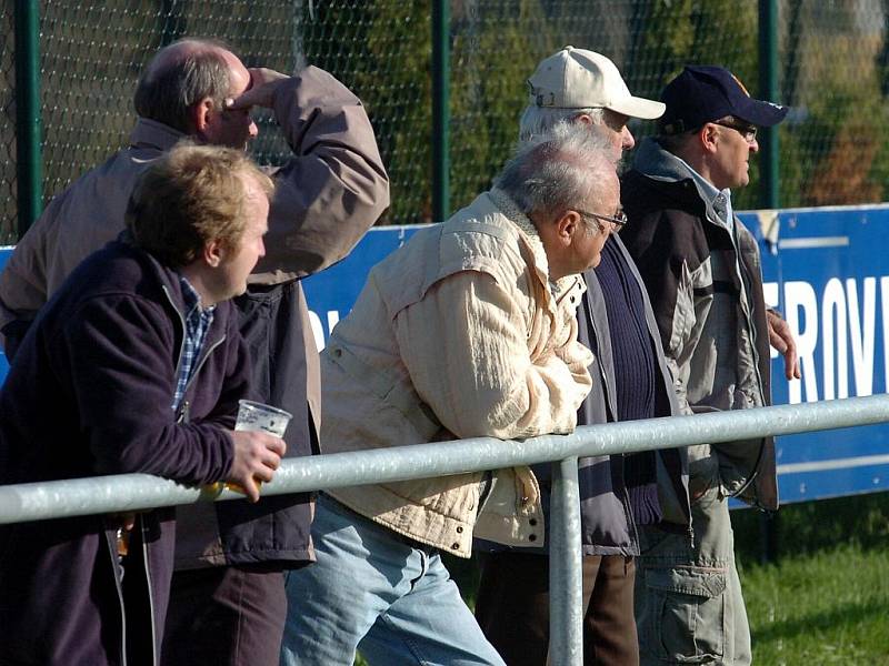 Fotbal: Zbraslavice - Trhový Štěpánov, 17. dubna 2010