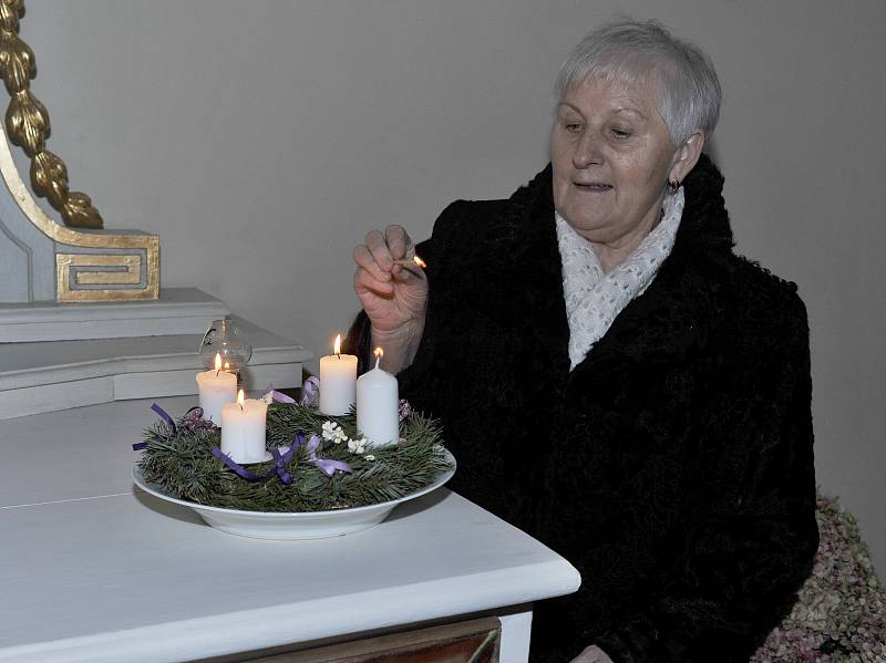 Posezení s koledami v kostele v Jindicích