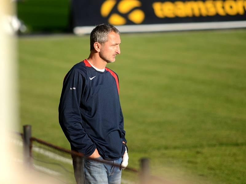 Čáslav porazila Karlovy Vary 6:2, 13. října 2013.