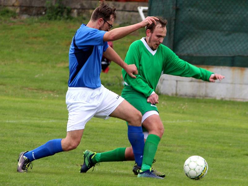 Fotbalová III. třída: TJ Sokol Červené Janovice - FC Bílé Podolí B 1:2 pk (0:0).