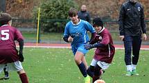 Z přátelského fotbalového zápasu: FK Čáslav dívky (starší žákyně) - FK Uhlířské Janovice (mladší žáci) 8:2 (4:0).