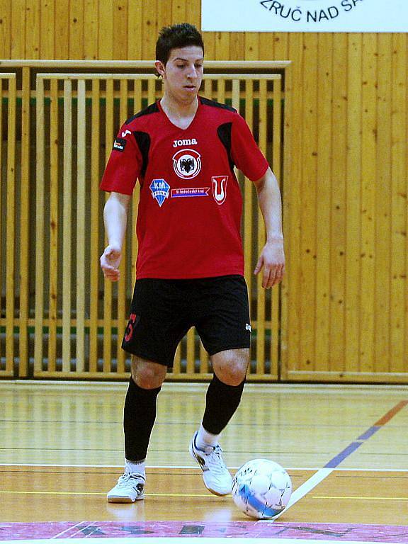 14. kolo Chance futsal ligy: FC Benago Zruč - 1. FC Delta Real Šumperk 6:6, 13. ledna 2012.