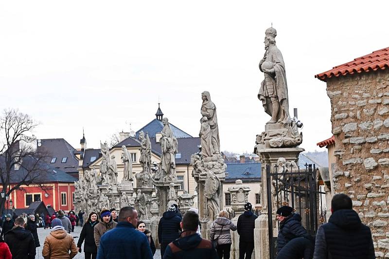 Meditační a modlitební zastavení k zamyšlení Za krásou rodiny do chrámu svaté Barbory.