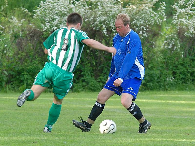 23. kolo III. třídy: Suchdol B - Potěhy, 30. května 2010.