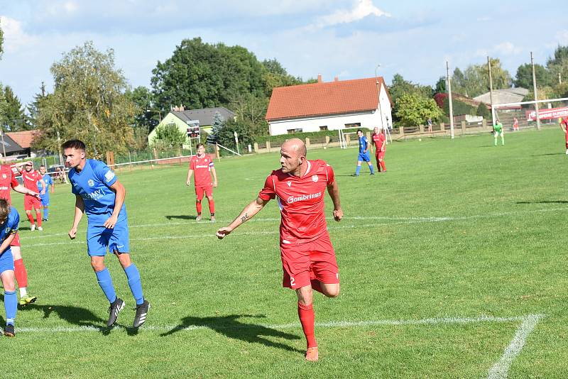 Červené Janovice : Nové Dvory 7:1.