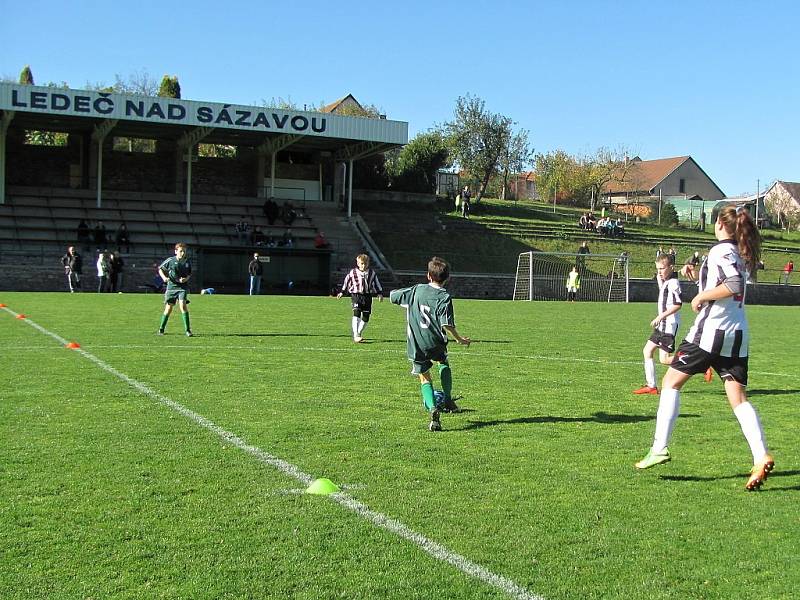 Fotbalový okresní přebor mladších žáků: FK Kovofiniš Ledeč nad Sázavou - FK Čáslav D 3:7 (1:4).