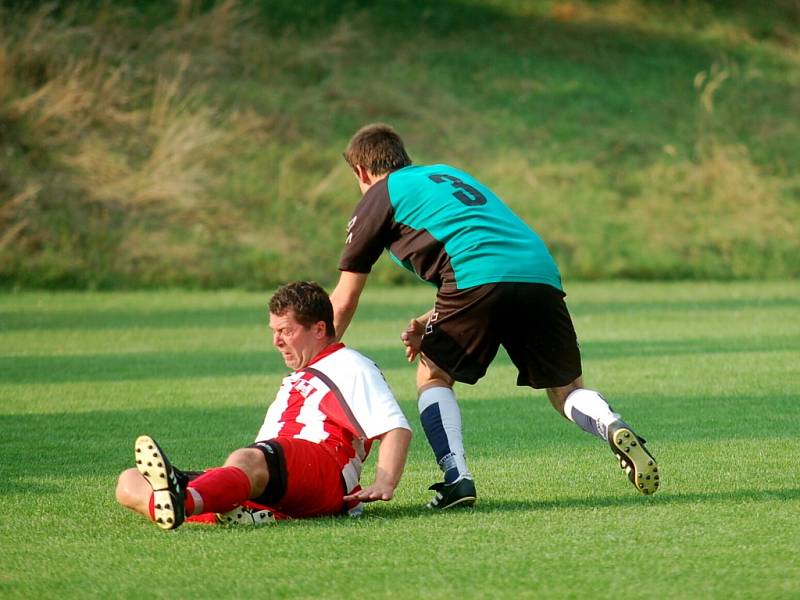 Okresní přebor: Viktoria Sedlec - Slavoj Vrdy 1:2, 31. srpna 2013.