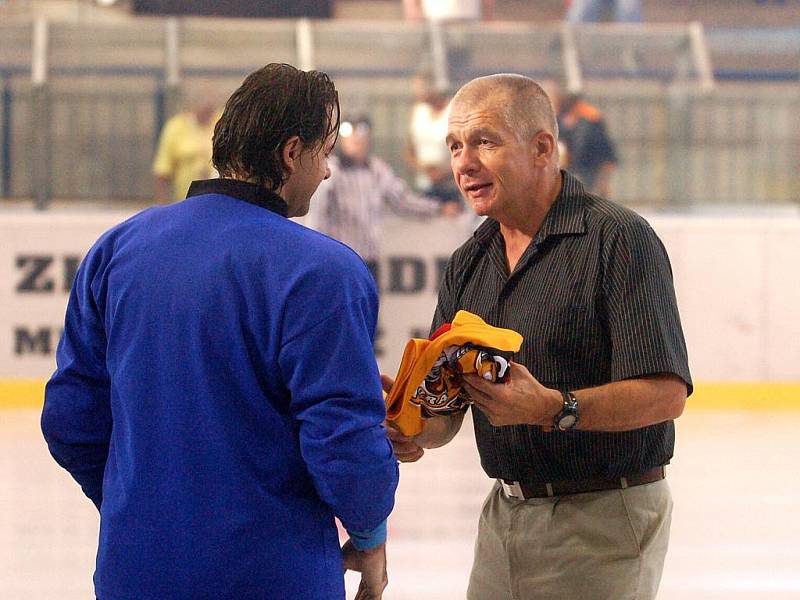 Ppřípravné utkání: Sršni Kutná Hora - HC Vlci Jablonec, 18. srpna 2011.