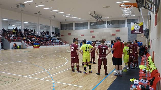 Varta futsal liga v Kutné Hoře: Sparta Praha - Helas Brno 15:3.