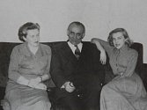 Manželé Moravcovi s dcerou Táňou ve Washingtonu v roce 1949.