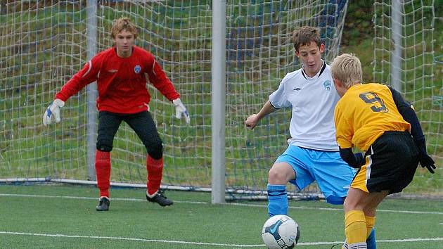 Fotbal divize žáků: St. žáci Čáslav - Hr. Králové 2:0, sobota 17. října 2009