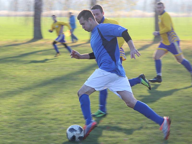 Fotbalová III. třída: TJ Sokol Horušice - TJ Sokol Červené Janovice 0:5 (0:2).