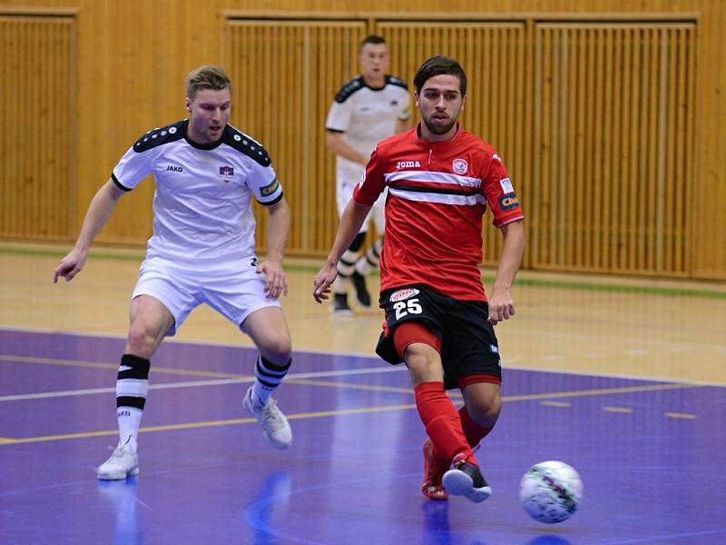 4. kolo CHANCE futsal ligy: Benago Zruč n. S. - Tango Hodonín 3:3, 7. října 2016.