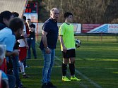 Čtrnácté kolo okresního fotbalového přeboru vyšlo lépe fotbalistům Křesetic, kteří na hřišti v Malešově vyhráli 2:1 po penaltovém rozstřelu.