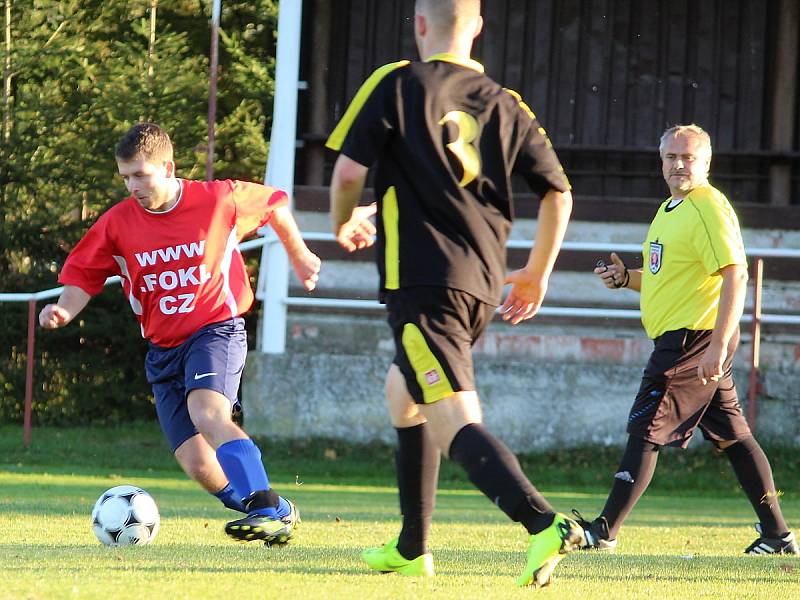 Fotbalová III. třída: TJ Sokol Červené Janovice - FK Záboří nad Labem 2:4 (1:1).