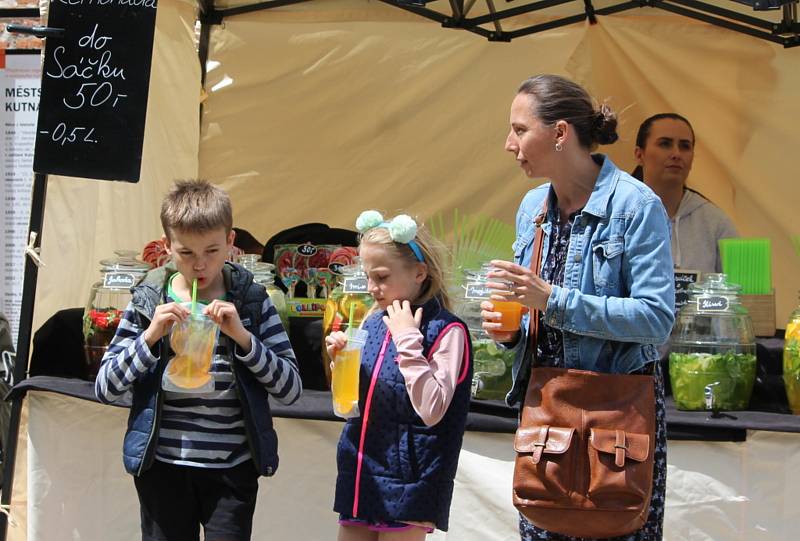 Gastrofestiva v Kutné Hoře lákal i přes chladnější počasí.