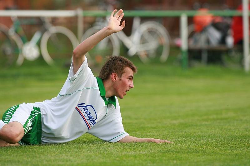 Z utkání I. B třídy B. Podolí - Tuchoraz 4:4