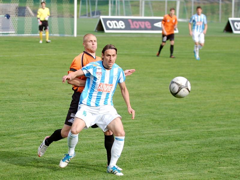 24. kolo II. ligy: FK Čáslav - Graffin Vlašim 1:2, 22. dubna 2012.