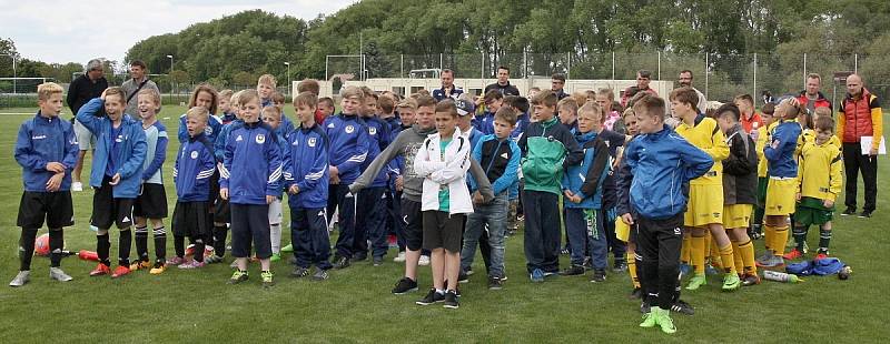 Z finálového turnaje soutěže meziokresních výběrů kategorie U11 v Horních Počaplech na Mělnicku.