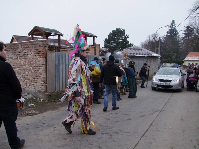 Masopustní masky pochodovaly Úmonínem