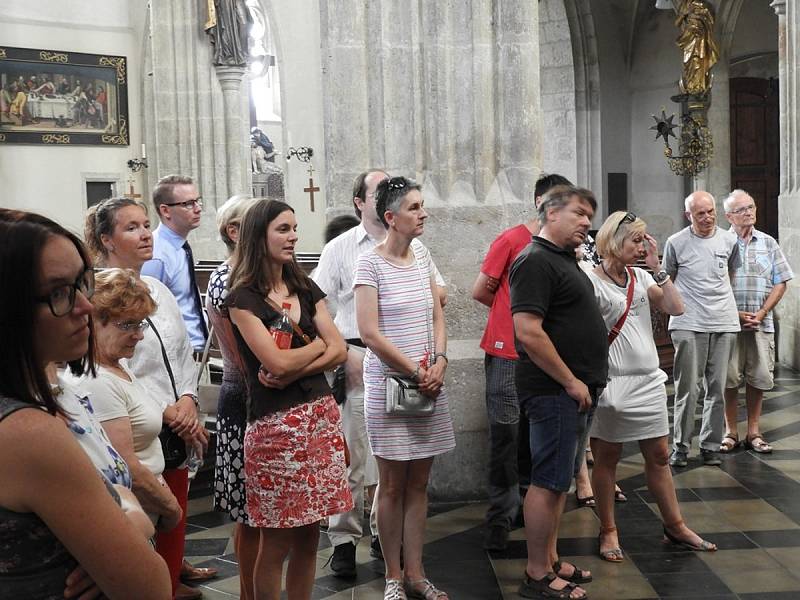 Z komentované prohlídky kostela sv. Jakuba v Kutné Hoře s Karlem Vopařilem.