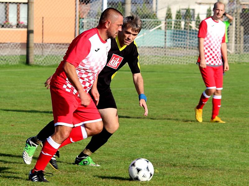 Fotbalová III. třída: TJ Sokol Červené Janovice - TJ Viktoria Sedlec B 3:1 (2:1).