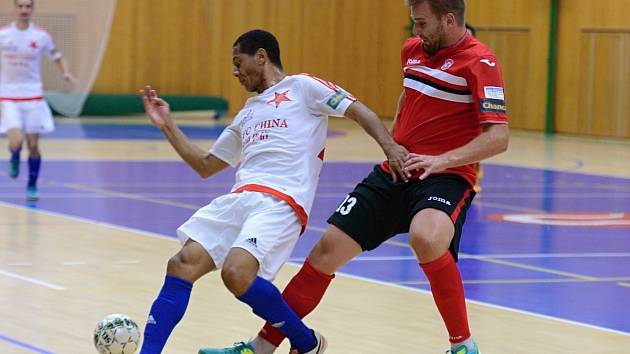 2. kolo Chance futsal ligy: FC Benago Zruč n. S. - SK Slavia Praha 6:3, 16. září 2016.