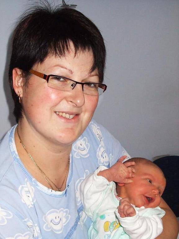Karolína Rozsypálková se narodila 21. října v Čáslavi. Vážila 3430 gramů a měřila 51 centimetrů. Doma v Čáslavi ji přivítá maminka Jitka, tatínek Pavel a sestřička Kristýna.