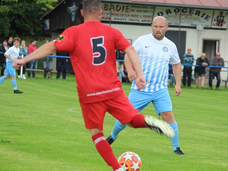 Letní liga Pivovaru Kutná Hora: SK Zbraslavice - TJ Sokol Červené Janovice 1:9 (0:5).