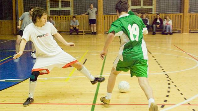 Futsal liga: 6. hrací den kutnohorské Futsal ligy Restaurace Na Valech, čtvrtek 4. prosince 2008