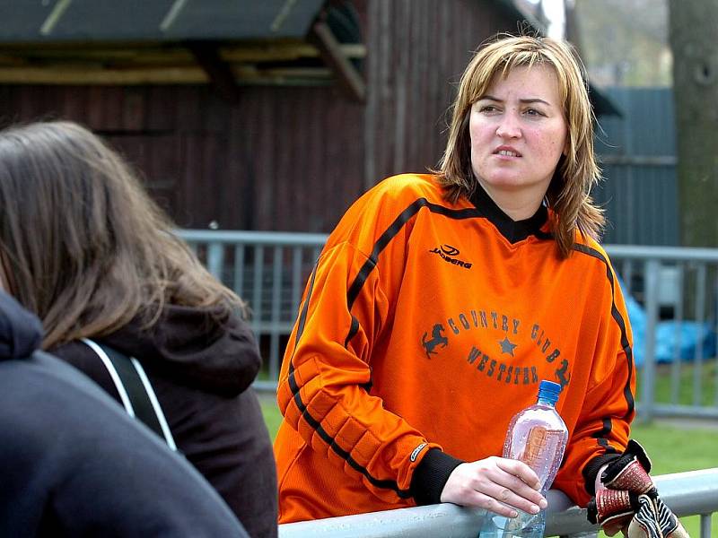 Fotbal ženy: Uhlířské Janovice - Kutná Hora