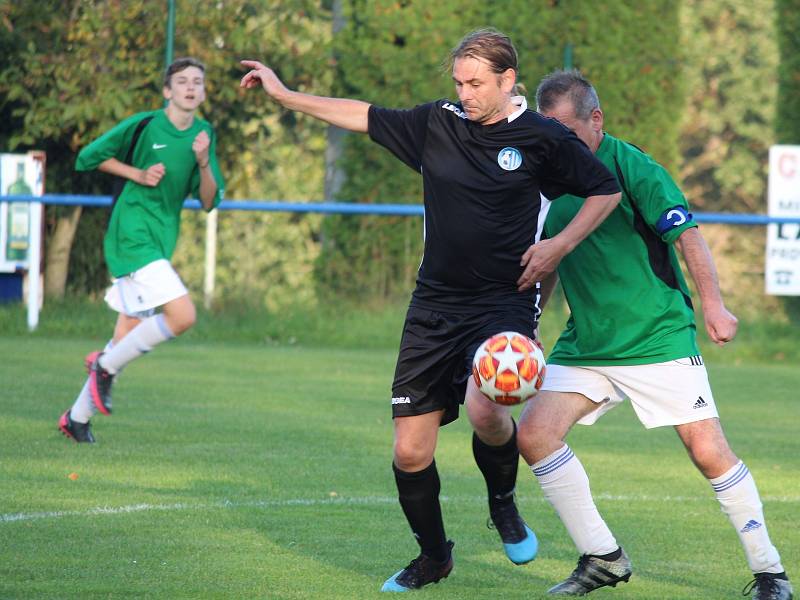 Fotbalová IV. třída, skupina B: SK Zbraslavice B - TJ Sokol Kaňk B 1:3 (1:0).