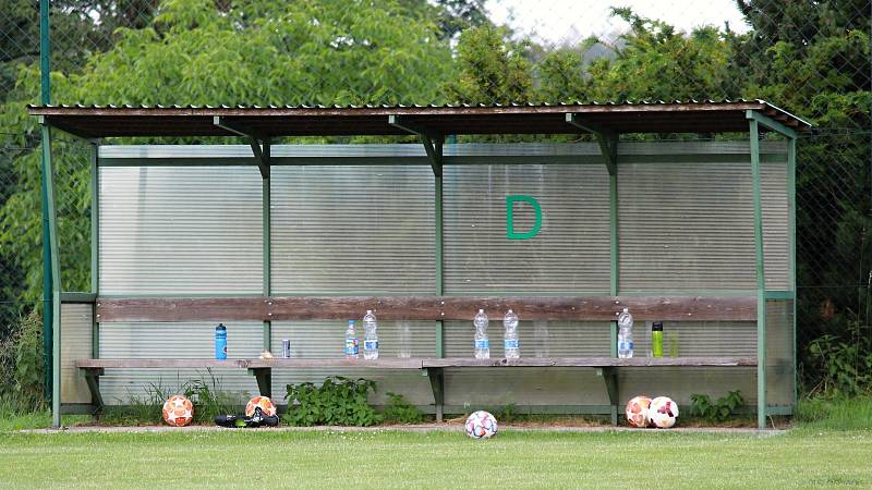 Fotbalová IV. třída, skupina B: SK Zbraslavice B - TJ Sokol Paběnice B 0:7 (0:2).