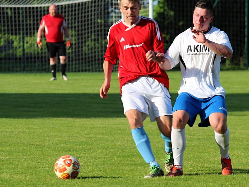 Fotbalová IV. třída, skupina B: SK Zbraslavice B - TJ Sokol Paběnice B 0:7 (0:2).