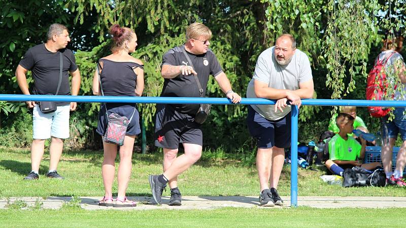 Z finálového turnaje Okresního fotbalového svazu Kutná Hora starších přípravek v Suchdole.