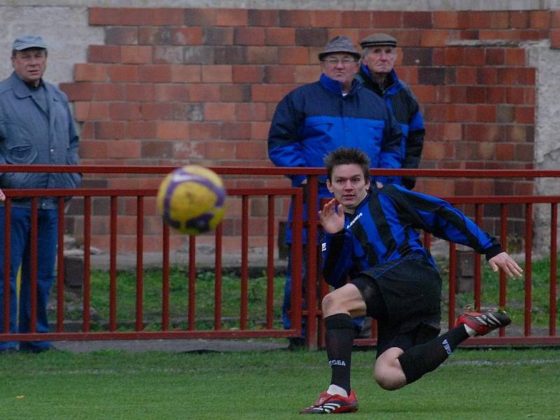 Fotbal I. A třída: K. Hora - Zásmuky 4:0, neděle 8. listopadu 2009