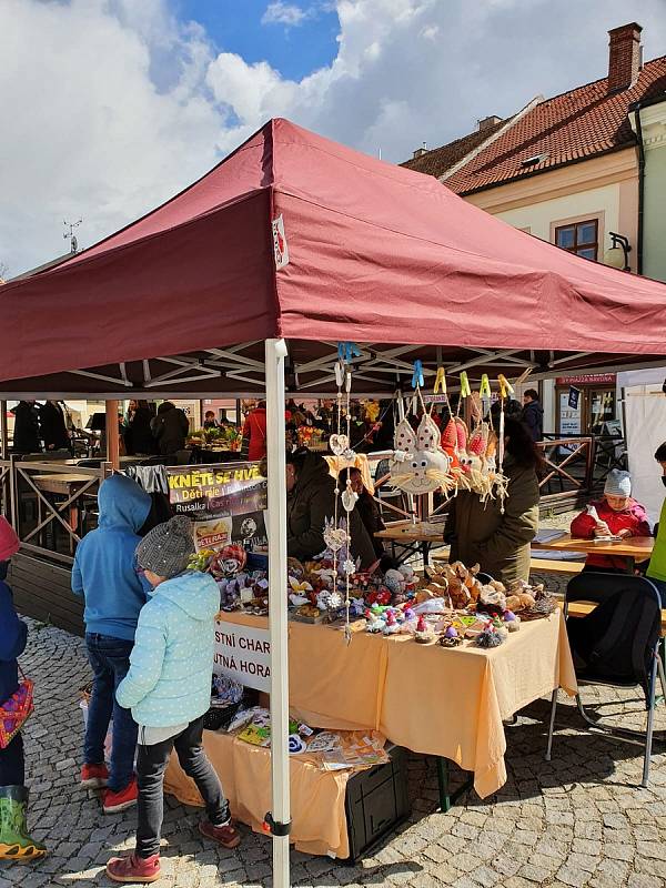 Zdobení velikonočních stromů na Květnou neděli ve Vnitřním Městě, Malíně, Šipší a lokalitě Hlouška.