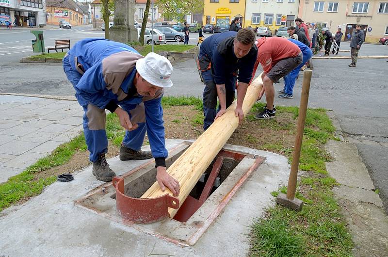 Zbraslavice mají máj.