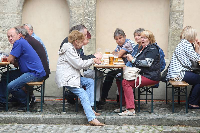 Ve Vlašském dvoře se odehrál festival Kutnohorská Kocábka.