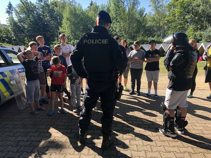 Policisté navštívili další tábor na Liberecku.