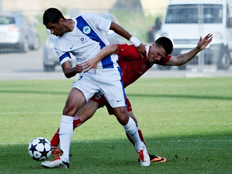 Ne zcela ideální výsledek uhrál ve čtvrtek fotbalový tým Slovanu Liberec  v úvodním utkání druhého předkola Evropské ligy v lotyšské Rize.