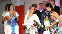 Vítězkou 11. ročníku soutěže Žena regionu Libereckého kraje 2020, se stala Miluše Křupalová, trenérka asistenčních psů a sociální pracovnice.