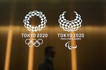 Logo olympiády a paralympiády v Tokiu.