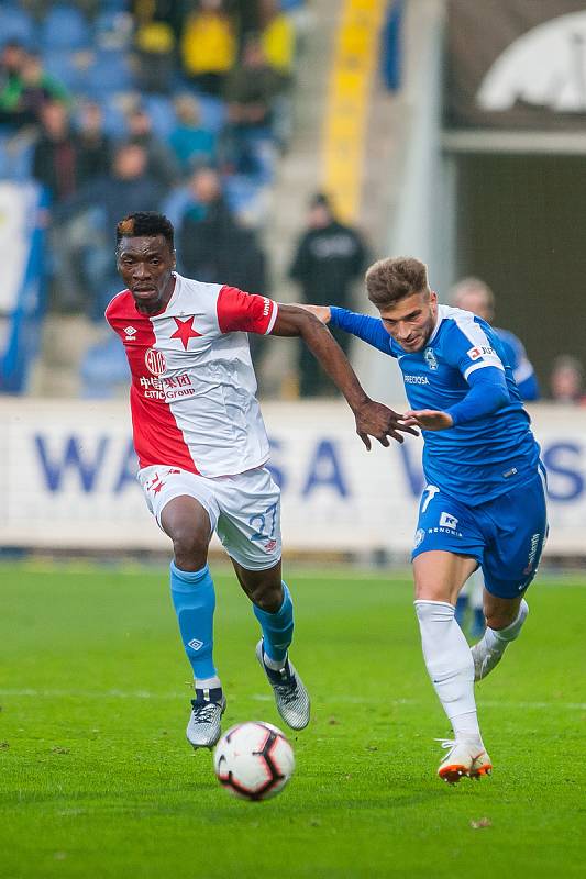 Zápas 12. kola první fotbalové ligy mezi týmy FC Slovan Liberec a SK Slavia Praha se odehrál 21. října na stadionu U Nisy v Liberci. Na snímku vlevo je Benjamin Traore Ibrahim.