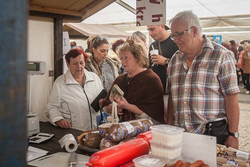 Prodejní prezentační výstava Den regionálních potravin Libereckého kraje proběhla 11. října na náměstí Dr. E. Beneše v Liberci.