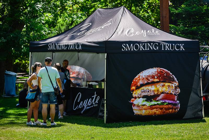 Milovníci hamburgerů se sešli ve Vratislavicích na festivalu.