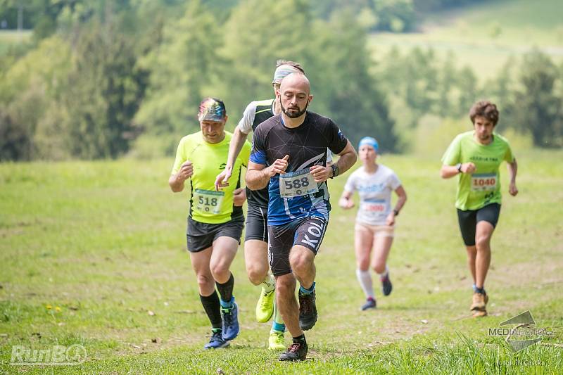 Vratislavický Běhoun. 27. ročník přespolního běhu a 23. ročník o Putovní pohár starosty Vratislavic nad Nisou