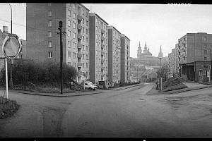 TO ČESKÉ TAO. Tak se jmenuje výstava panoramatických fotografií Ivana Lutterera v Galerii U Rytíře. Návštěvníci si mohou prohlédnout šedesát jeho panoramat, zobrazujících všednost.